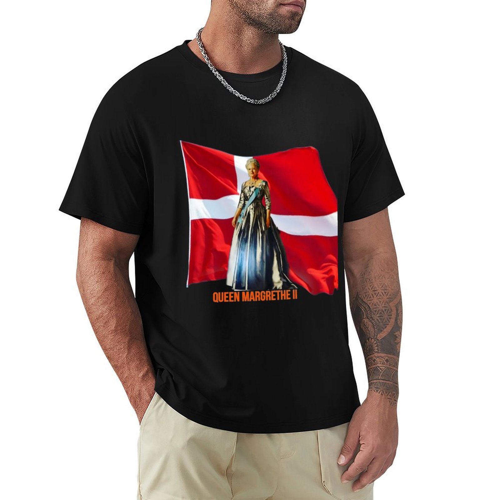 Queen Street Fashion - マーグレーテ女王2世 Tシャツ ストリートファッション カジュアルTシャツ